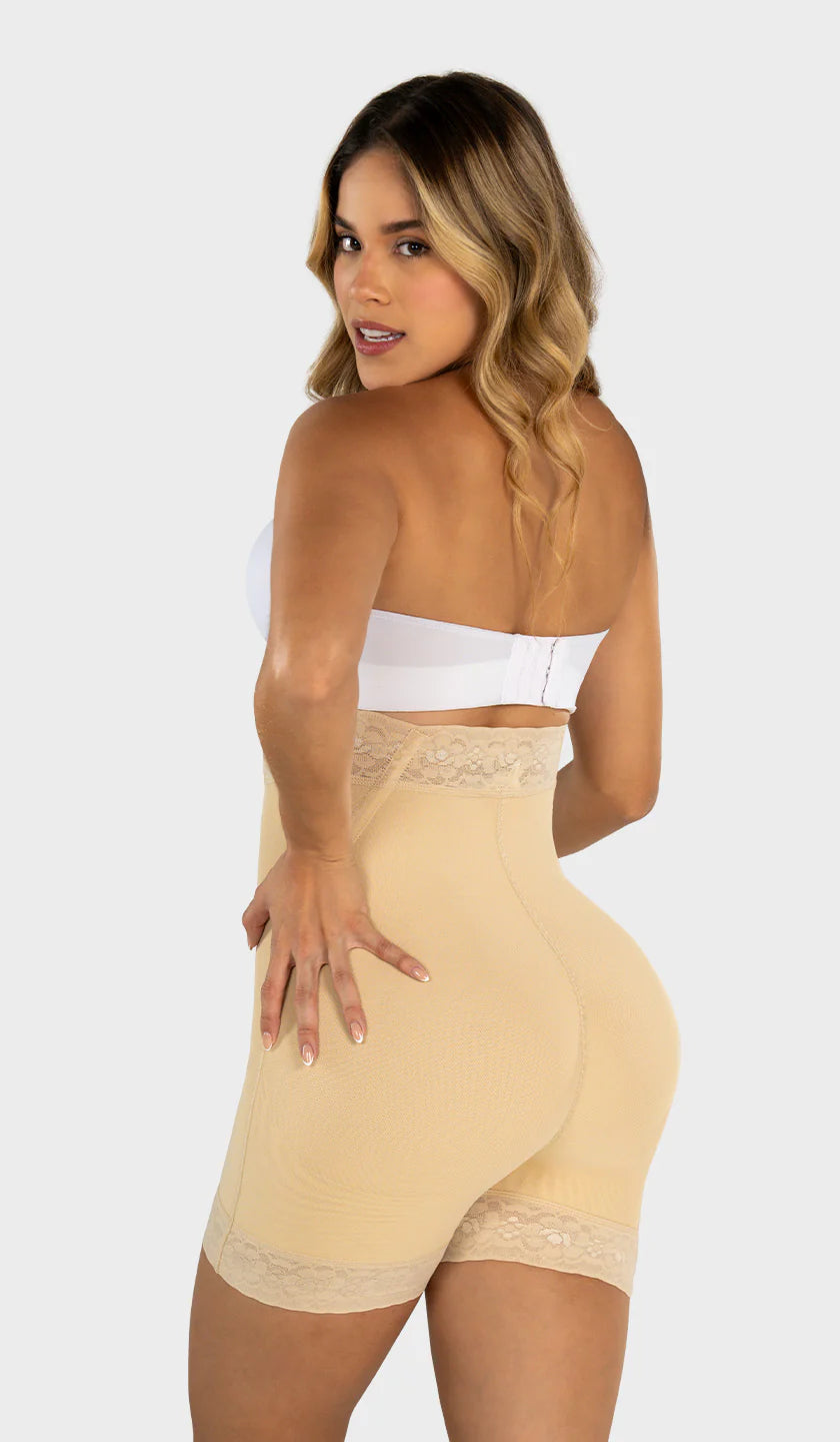 SXA-01712 - Short con realce INVISIBLE